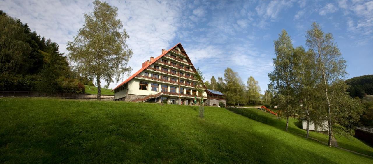 Hotel Rusava Exterior foto